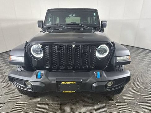Used 2023 Jeep Wrangler Unlimited w/ Sun & Screen Package AWD/4WD image 7