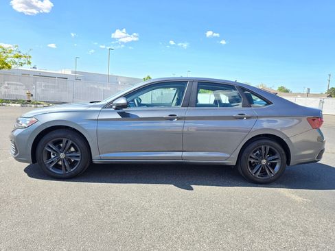 Used 2024 Volkswagen Jetta SE w/ Black Wheel Package FWD image 33