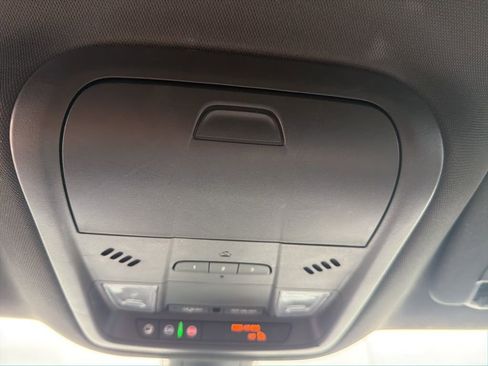 Used 2024 Buick Enclave Premium FWD image 28