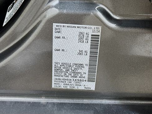 Used 2025 Nissan Altima 2.5 SV image 12