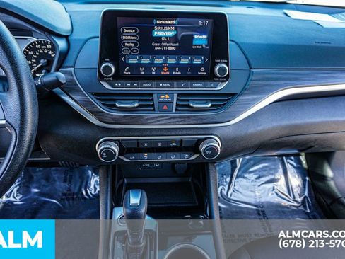 Used 2024 Nissan Altima 2.5 SV image 38