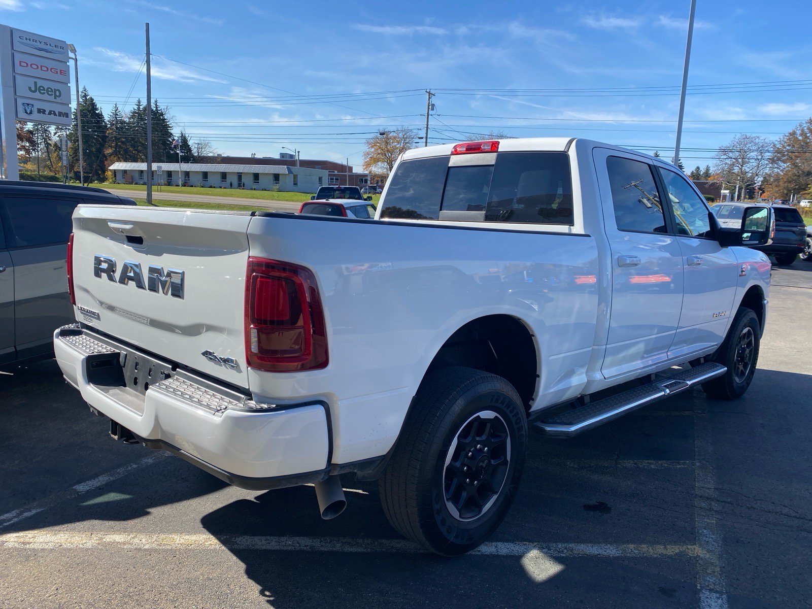 Used 2026 RAM 2500 Laramie AWD/4WD image 5