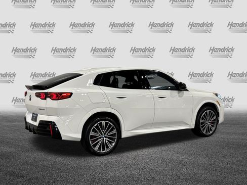New 2027 BMW X2 xDrive28i AWD/4WD image 8