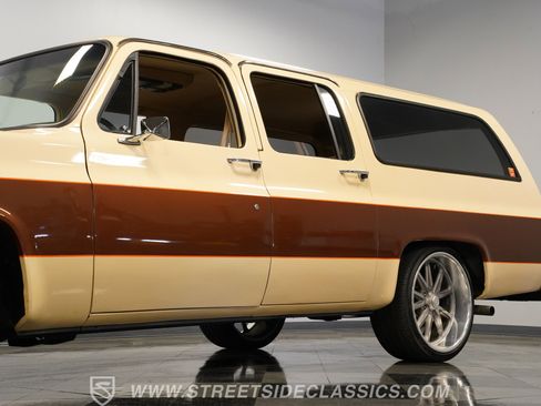 Used 1987 GMC Suburban 2WD image 22