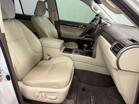 Used 2018 Lexus GX 460 Luxury w/ Preferred Accessory Package AWD/4WD image 14