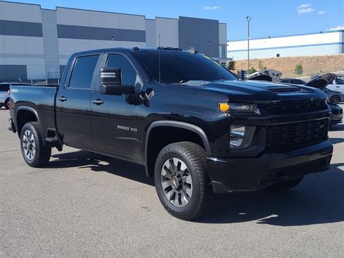 Used 2022 Chevrolet Silverado 2500 Custom w/ Custom Value Package AWD/4WD image 1