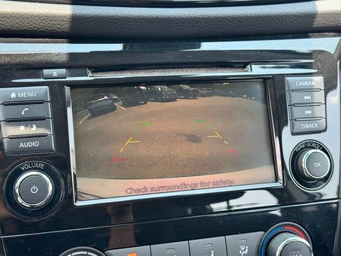 Used 2020 Nissan Rogue Sport S FWD image 13