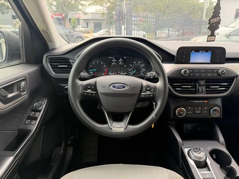 Used 2022 Ford Escape S FWD image 20