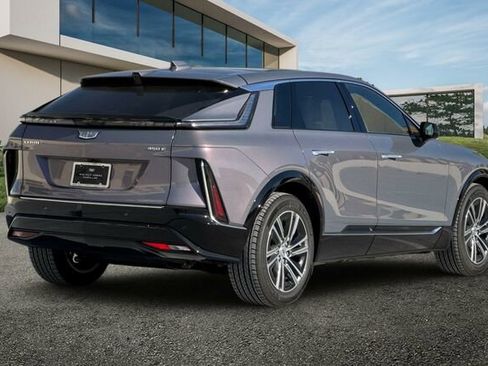 New 2026 Cadillac Lyriq Luxury image 4