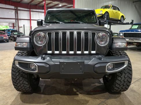 Used 2019 Jeep Wrangler Unlimited Sahara w/ Uconnect 4C Nav & Sound Group AWD/4WD image 31