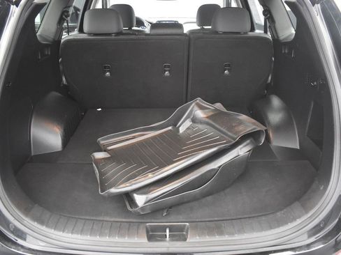 Used 2019 Hyundai Santa Fe SE image 33