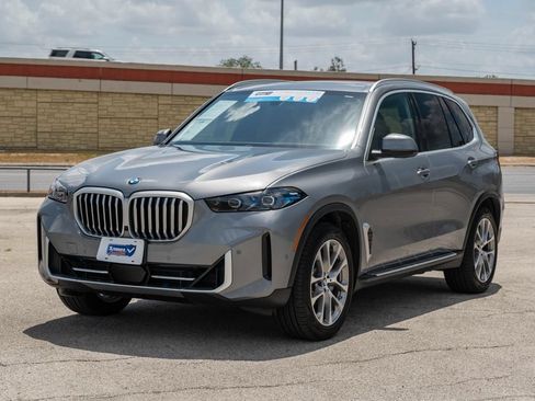 Used 2026 BMW X5 xDrive40i AWD/4WD image 4