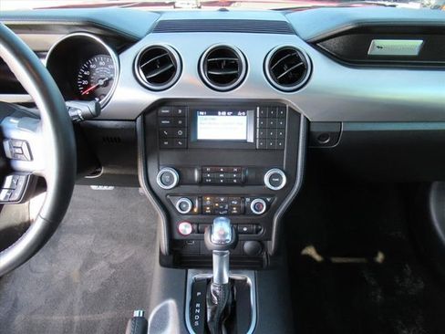 Used 2022 Ford Mustang GT image 18