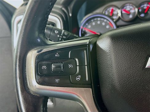 Used 2019 Chevrolet Silverado 1500 RST image 25