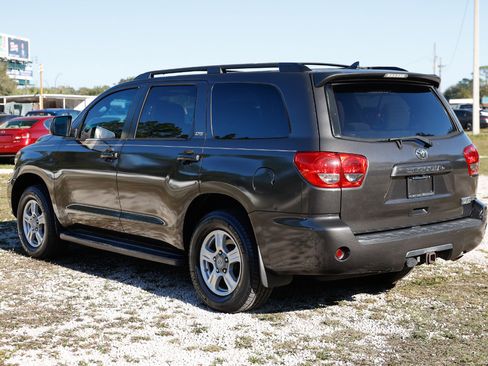 Used 2012 Toyota Sequoia SR5 image 5