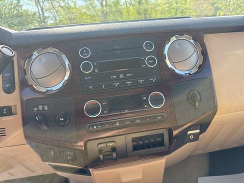 Used 2009 Ford F250 FX4 AWD/4WD image 13