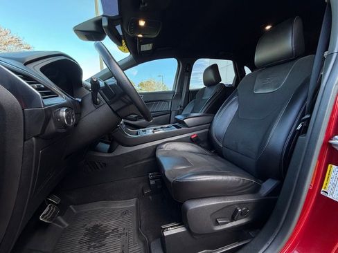 Certified 2022 Ford Edge ST image 34