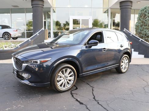 Certified 2023 MAZDA CX-5 Signature AWD/4WD image 1