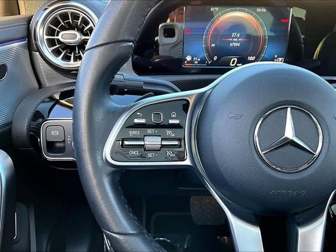 Used 2021 Mercedes-Benz A 220 image 11