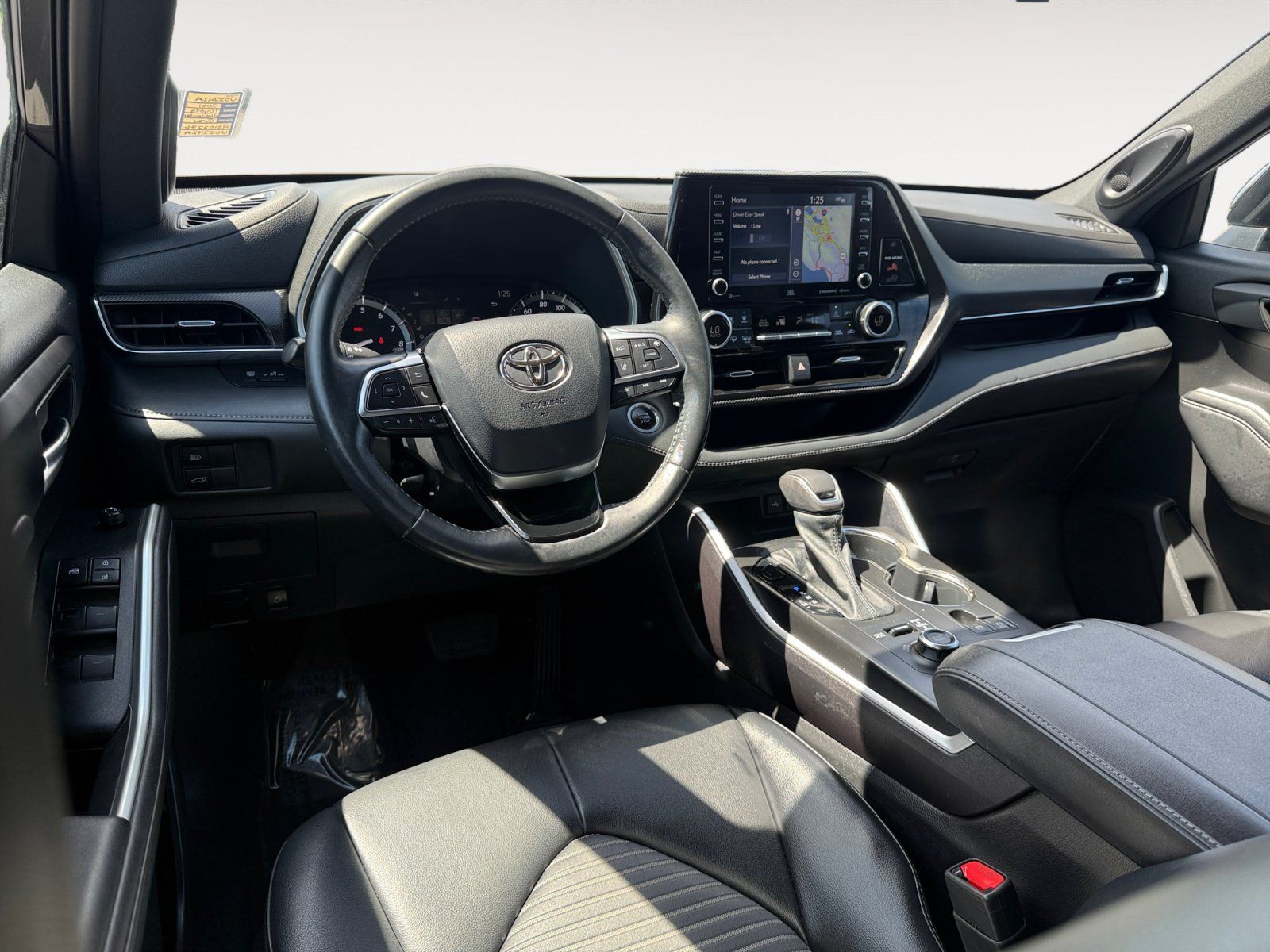 Used 2021 Toyota Highlander XSE AWD/4WD image 15