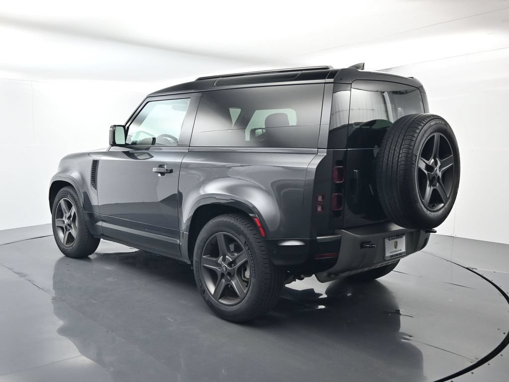 Used 2024 Land Rover Defender 90 X-Dynamic SE AWD/4WD image 3