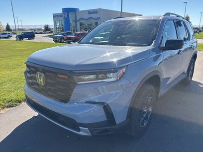 New 2025 Honda Pilot TrailSport