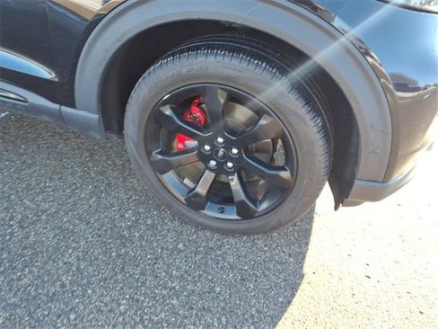 Certified 2020 Ford Explorer ST w/ ST Street Pack image 4