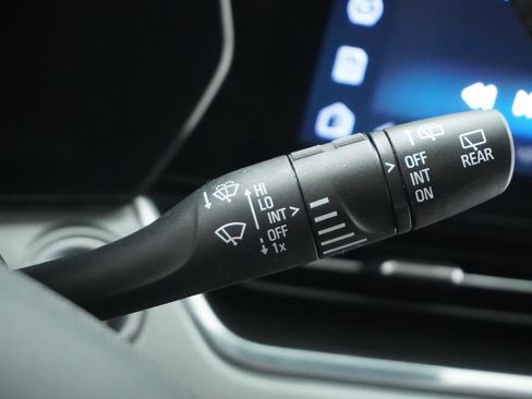 Used 2025 Chevrolet Trax LT w/ Driver Confidence Package image 22