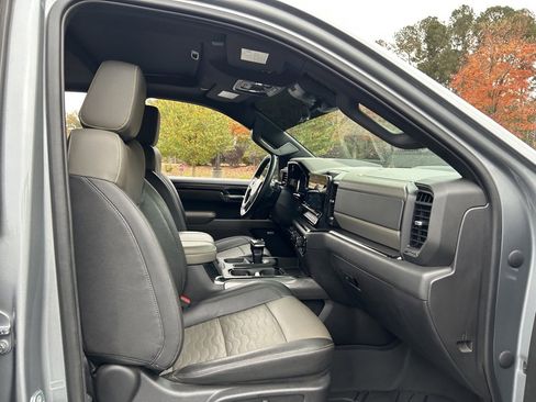 Used 2023 Chevrolet Silverado 1500 ZR2 w/ Technology Package image 56