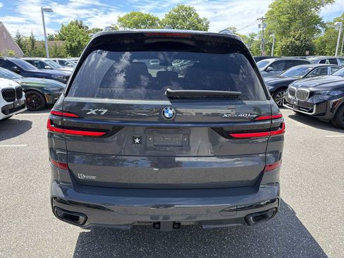 Used 2024 BMW X7 xDrive40i w/ M Sport Package AWD/4WD image 6