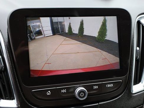 Certified 2018 Chevrolet Malibu LT w/ Leather Package FWD image 23