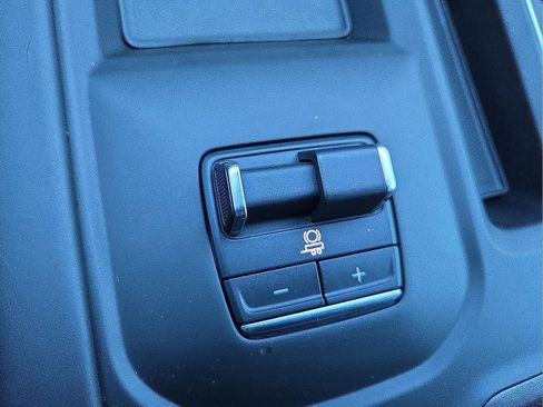 Used 2024 GMC Sierra 2500 Denali Ultimate image 20