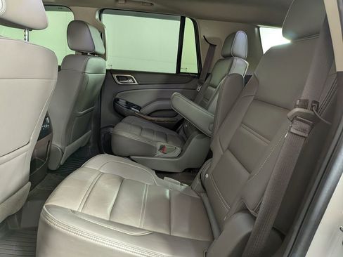 Used 2020 GMC Yukon Denali w/ Denali Premium Package image 32