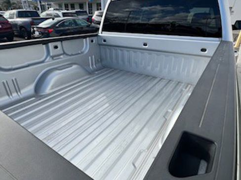 Used 2018 Chevrolet Silverado 1500 LT w/ All Star Edition image 9