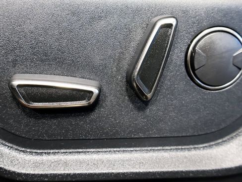 Used 2017 Ford F150 Raptor w/ Equipment Group 802A Luxury image 20