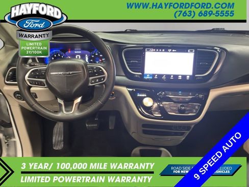 Used 2022 Chrysler Pacifica Touring-L FWD image 14