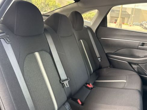 Used 2025 Hyundai Sonata SE FWD image 26