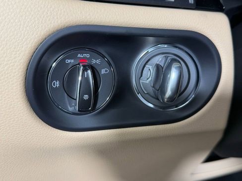 New 2026 Porsche Macan image 35