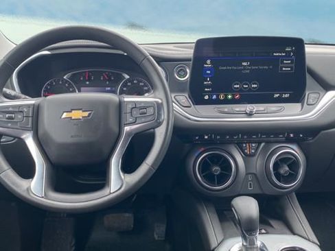 Used 2024 Chevrolet Blazer LT w/ Convenience Package image 9