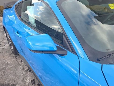 Used 2025 Ford Mustang GT Premium w/ GT Performance Package image 6