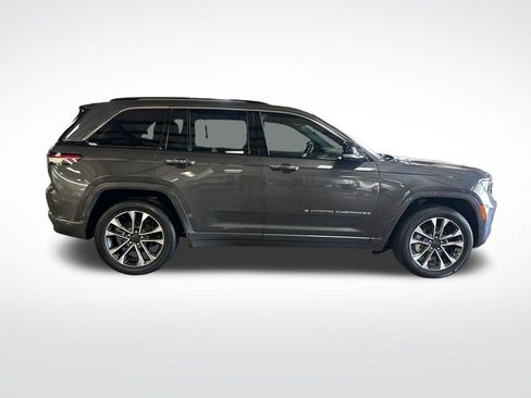 Used 2023 Jeep Grand Cherokee Overland w/ Adv Protech Group III AWD/4WD image 7