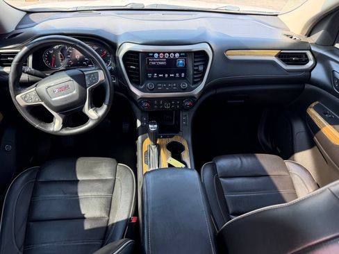 Used 2017 GMC Acadia Denali w/ Technology Package FWD image 24