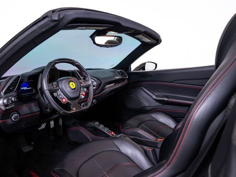 Used 2018 Ferrari 488 Spider RWD image 21
