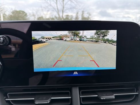 Used 2026 Chevrolet Trax LT w/ LT Convenience Package image 30