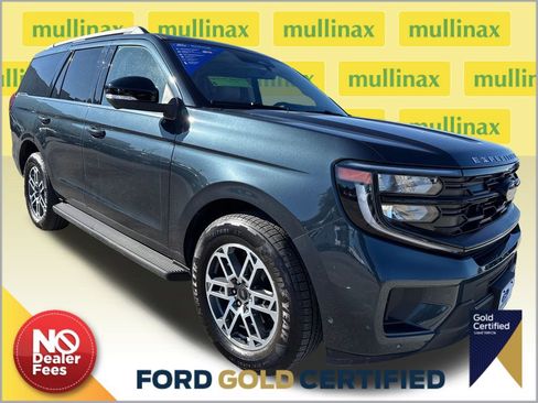 Certified 2025 Ford Expedition Active image 1