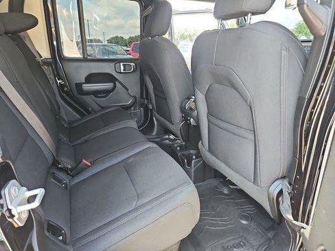 Used 2022 Jeep Gladiator Sport AWD/4WD image 24