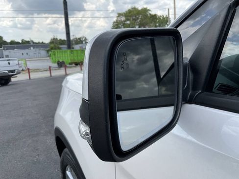 Used 2017 Ford Explorer Limited w/ Equipment Group 303A AWD/4WD image 38
