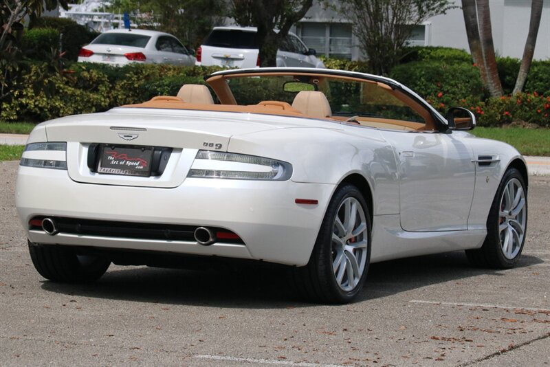 Used 2011 Aston Martin DB9 Volante RWD image 12