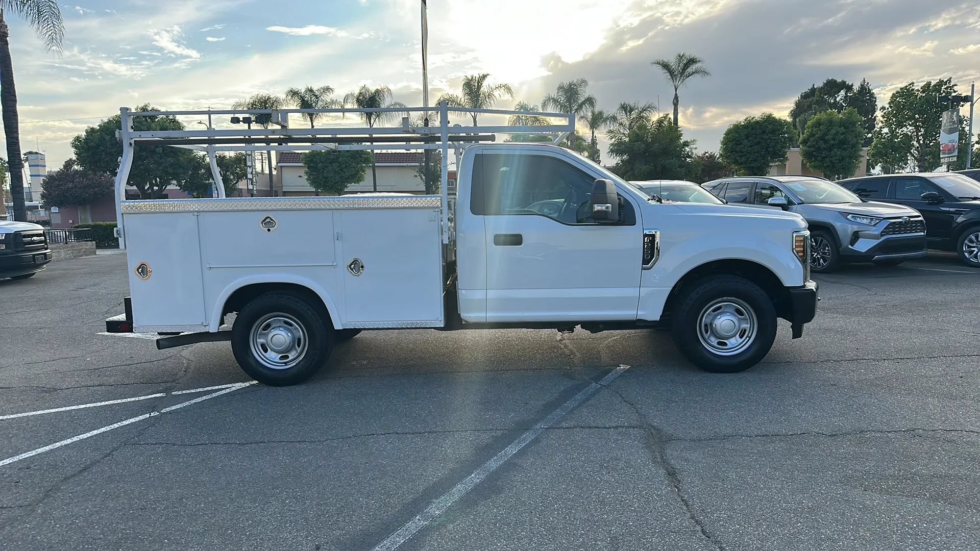 Used 2019 Ford F250 XL w/ Power Equipment Group RWD image 8