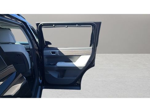 Used 2024 Hyundai Santa Fe Calligraphy FWD image 10